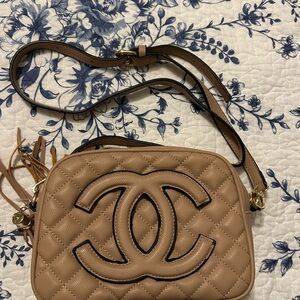 Chic Tan Quilted Shoulder Bag